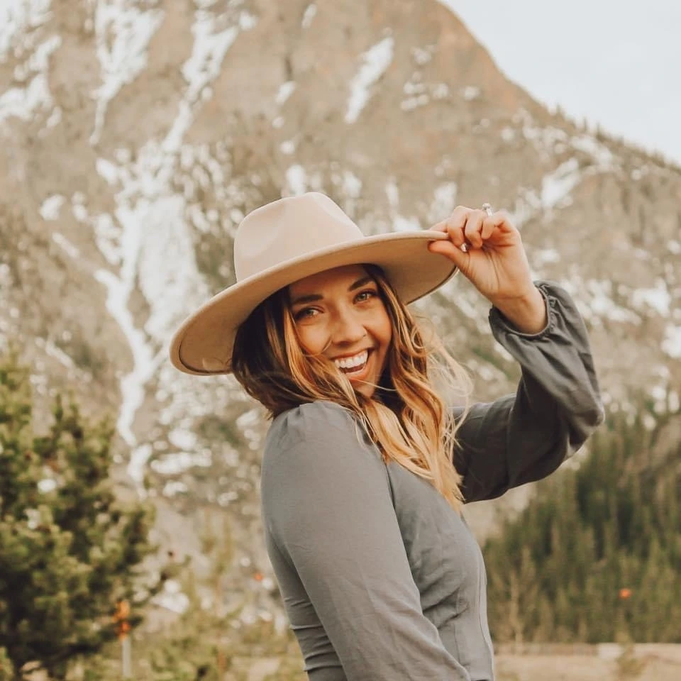 Chelsey Webb — Colorado mountain backdrop